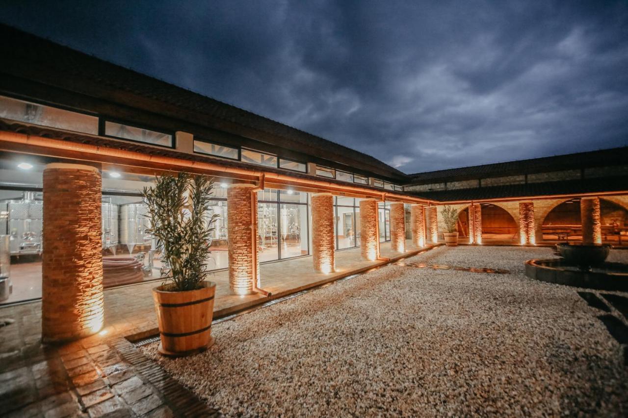Château Mosmieri Hotel&Winery Tel Avi Exterior foto